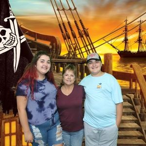 Meet your Posher, Paula